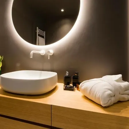 Apartment Le Case Al Vaticano Con Jacuzzi 3 Case Indipendenti Rom